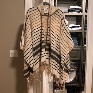 BCBGeneration Poncho